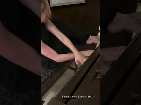 Yasemin Kay Allen Feet