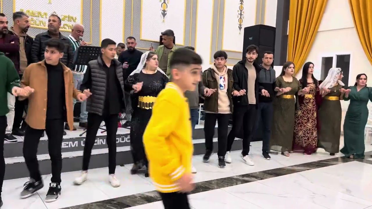 Mahsum ermeğan düğünü ermeğan ailesi Grup welat silopi Mem u zin düğün salonu