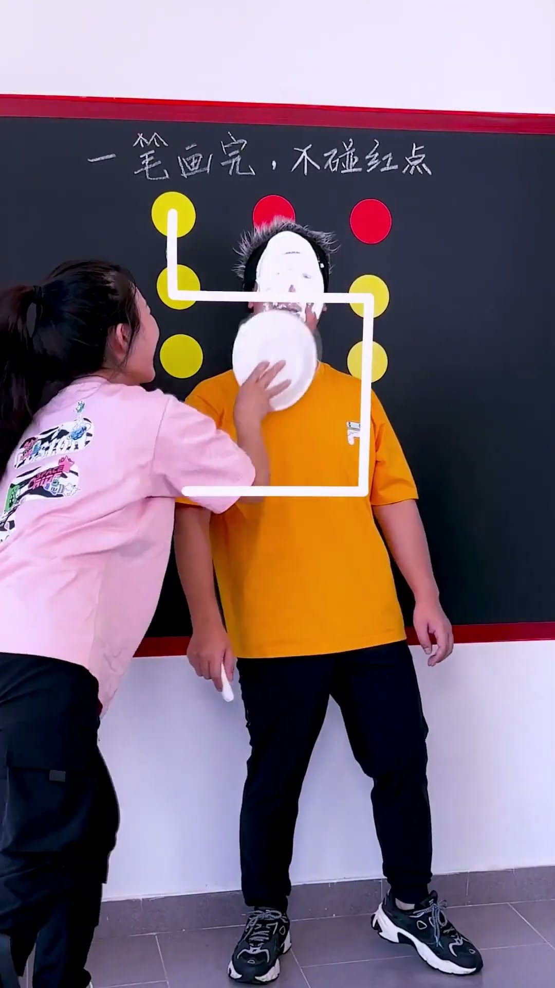 New Year Family Game!One Stroke Pattern Challenge!#Funnyfamily#Partygames