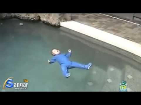 วีดีโอ: ว่ายน้ำในทะเลสำหรับเด็กเล็ก