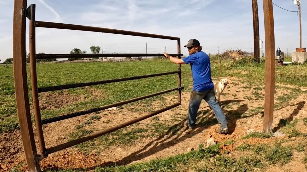 This is What a Gate Built From Scrap in My Shop Looks Like! - YouTube