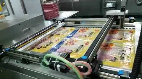 Sliced bacon thermoforming vacuum packaging machine