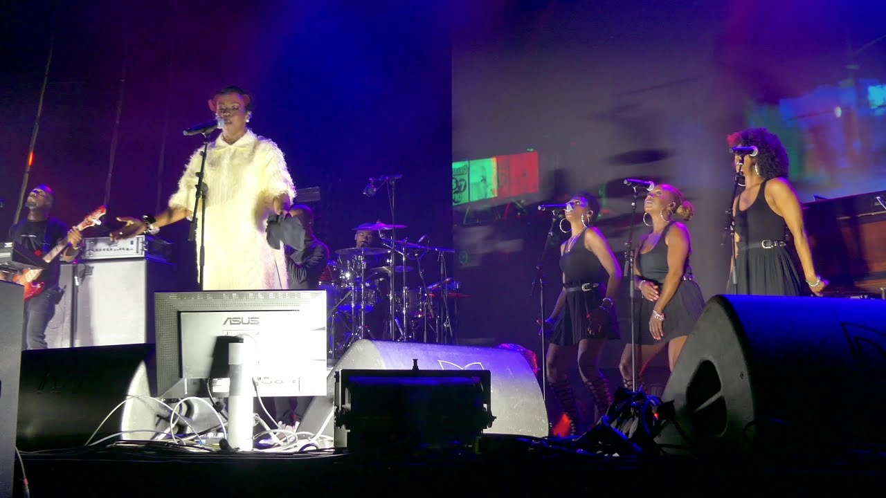 Superstar And Final Hour Lauryn Hill Berlin 2019 4 5 13 YouTube lauryn-hill-final-hour-1998-youtube