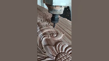 Amazing Door Design into cnc mesin #wood #wooddesigner #flowerdesign #wood #woodcarving #flowers