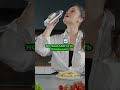 Как правильно пить воду чтобы не навредить Вода Здоровье Гидратация Интоксикация Привычки Как правильно пить воду чтобы не навредить Вода Здоровье Гидратация Интоксикация Привычки