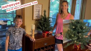 leeheeyee 2ft Pre-lit Mini Christmas Tree with Lights #MiniChristmasTree #HolidayDecor #leeheeyee
