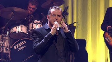 John West & Mike Peterson - Een Vriend (Live In Concert)