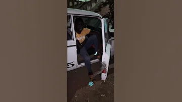 ياخسارة علي الأيام ضاعت قصد عيني والجرح مابينام والفرح ناسيني 