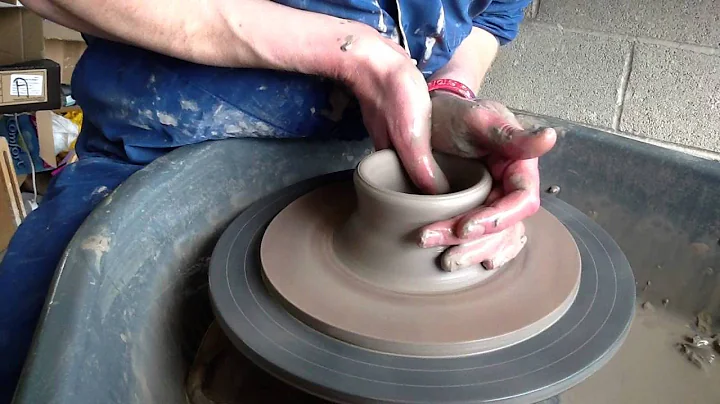Lesson three - How to throw pottery bowls on a pot...