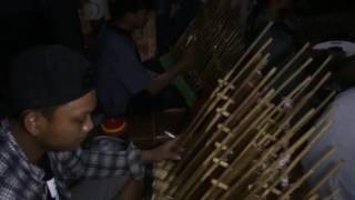 Saseno Penarukan Angklung Duda