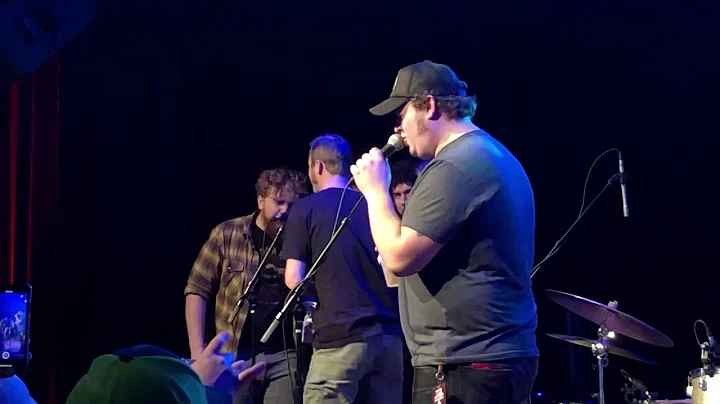 Tyler Childers with Rodney Elkins & his Good Littl...