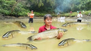 Harvesting A Lot Of Big Fish Goes To Countryside Market Sell || Phuong Free Bushcraft