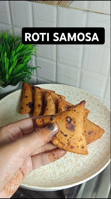 Samosa Roti ROTI SAMOSA #ytshorts #shortsvideo #recipe #cooking #samosa - YouTube
