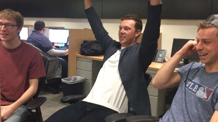 Hoskins plays MLB the Show with the CFBBQ crew