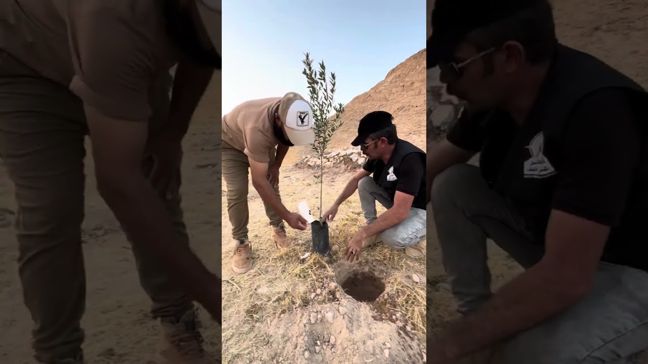 عمل حوض ماء وسط الصحراء اسال الله لنا ولكم الاجر