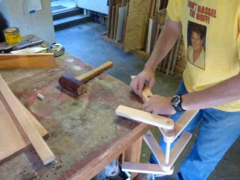 Make a folding step stool - YouTube