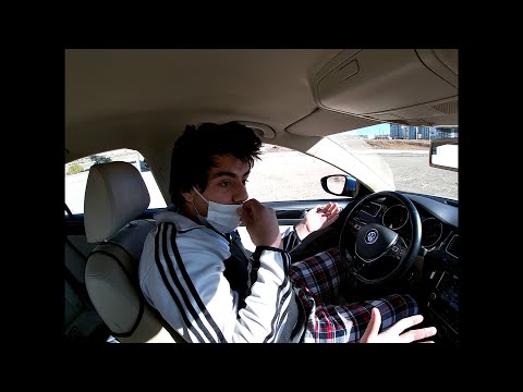 Kardeşime sakince araba sürmeyi öğrettim..