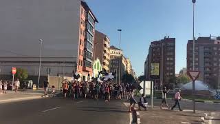 Ultras del Castellón llendo hacia Castalia