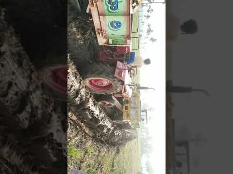 275di struck in mud tafe tractor pull