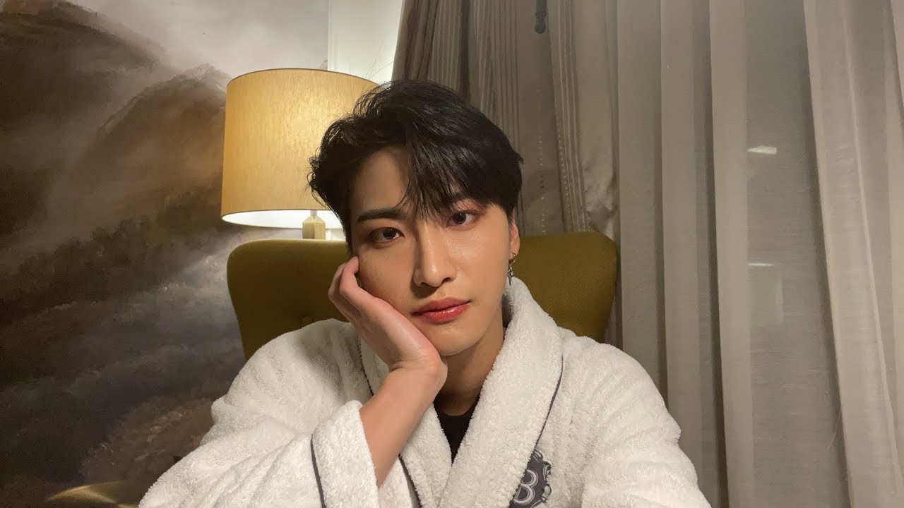 SEONGHWA センイルHBD ガウンハウスローブ ATEEZ SEONGHWA センイルMD