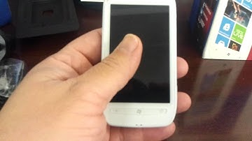 NOKIA 710 LUMIA Unboxing Video - Phone in Stock at www.welectronics.com