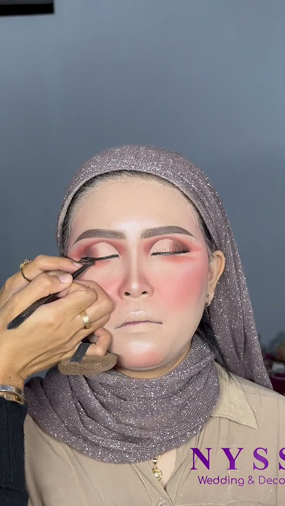 Tutorial singkat makeup pengantin Barbie look by Nyssa