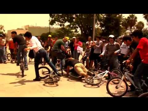 Sunday Bikes Guadalajara Street Jam Video