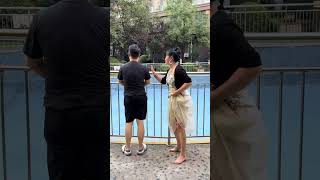 看一遍笑一遍#每天一笑烦恼忘掉      搞笑对话，夫妻搞笑#funny#搞笑#shorts