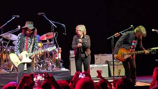 Mike Campbell with Lucinda Williams Runnin Down a Dream