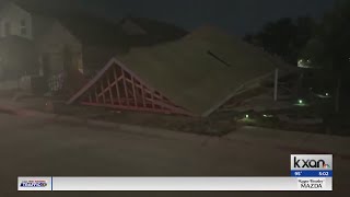 1 dead after under-construction house collapses on workers in south Austin