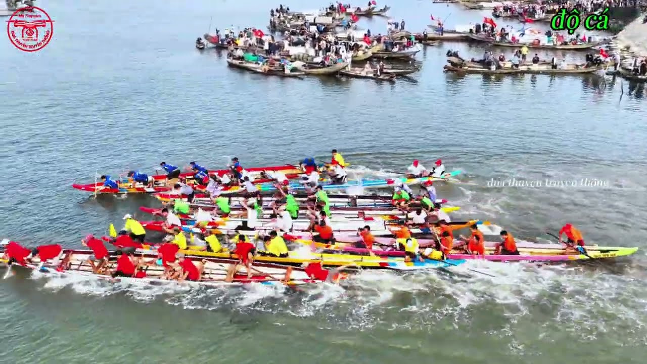 Первый фестиваль традиционных лодочных гонок в коммуне Винь Лок, 2026 год.