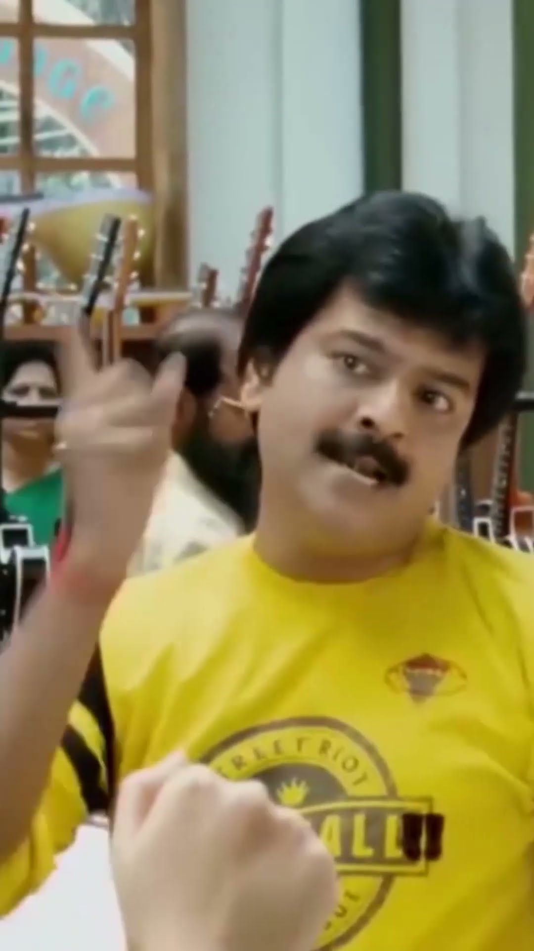 Rajinikanth Ne Liya Gore Hone Ka Challenge  #Rajinikanth #ShriyaSaran #Vivekanandan #SivajiTheBoss