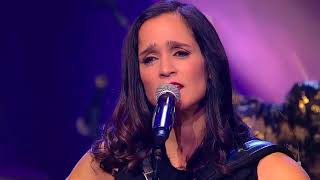 Julieta Venegas "Me Voy" performance at LA MUSA AWARDS 2016