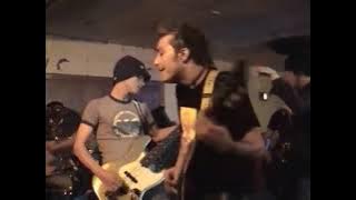 My Chemical Romance - Headfirst For Halos (Live 12/02/2002)