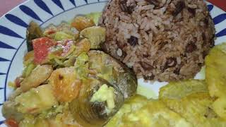 COMO PREPARAR MIX DE MARISCOS EN LECHE DE COCO