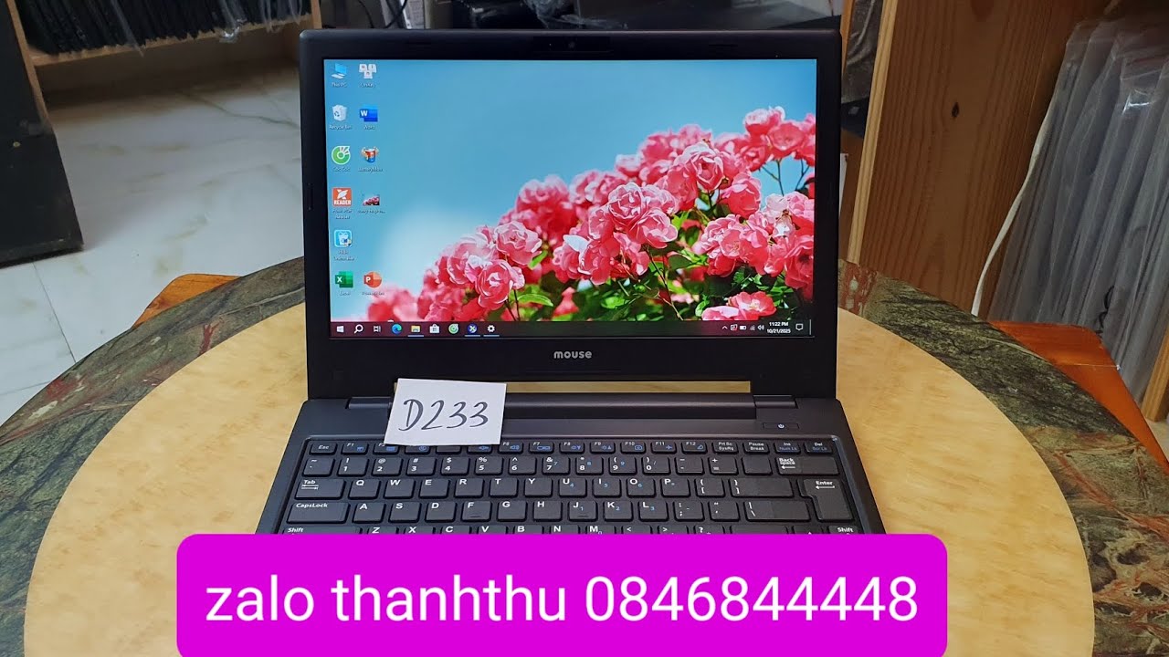 Closed. Japanese Mouse laptop, i7 gen 8, ram 8, ssd 128, 13.3FHD