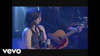 Kelly Clarkson - Because Of You (Live Sets on Yahoo! Music 2007) chords