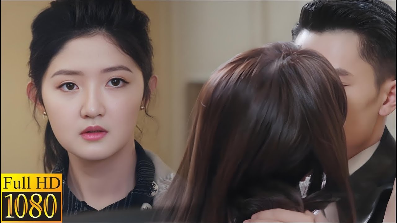 親眼目睹男友吻他人，美女憤怒分手，男友苦苦哀求復合！💖 中国电视剧