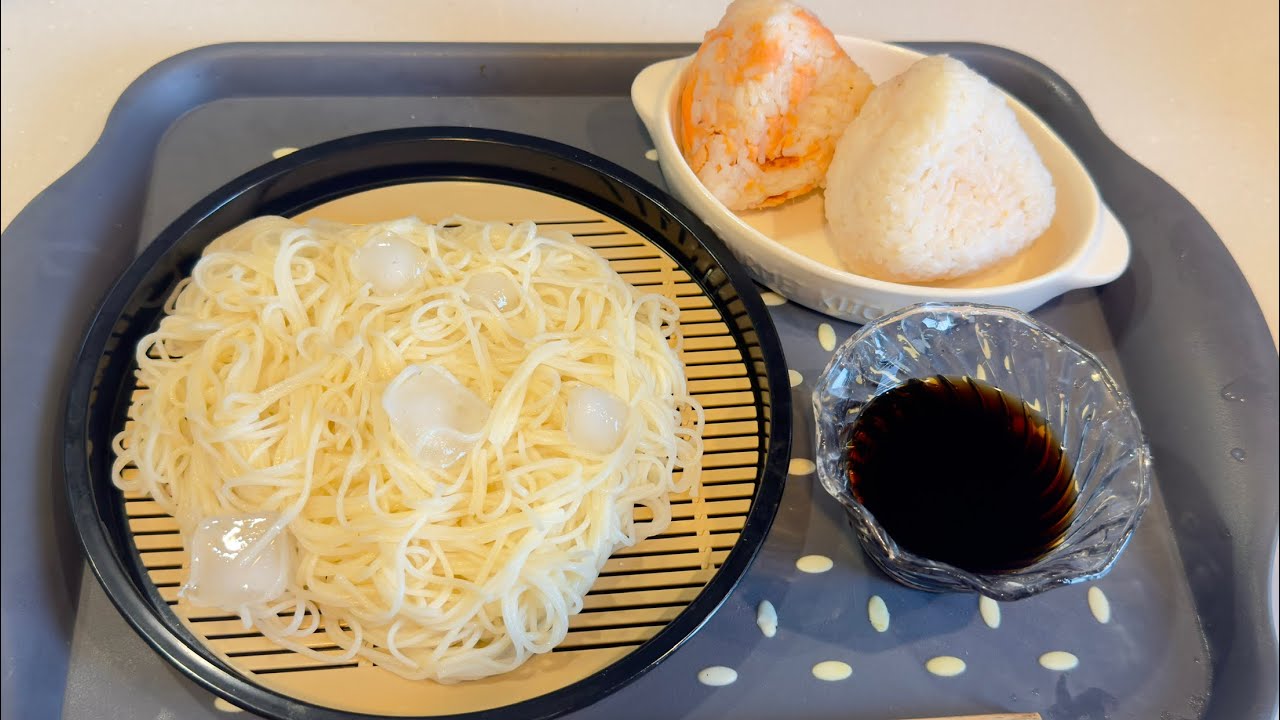 онигири сомэн и лососем