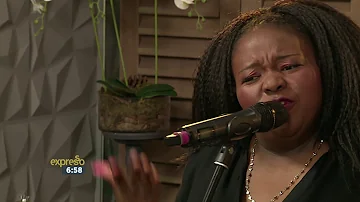 Winnie Khumalo performs "Live My Life" LIVE!