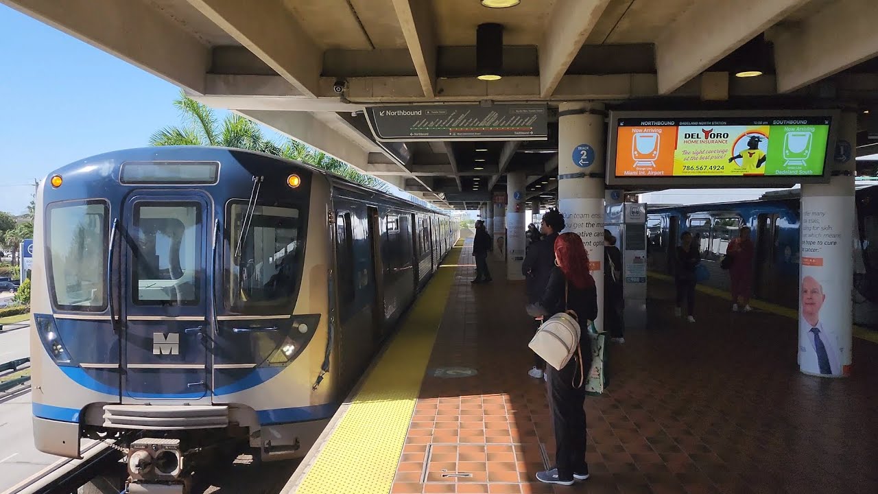 Miami Metrorail Northbound Orange Line Train ride from Dadeland North