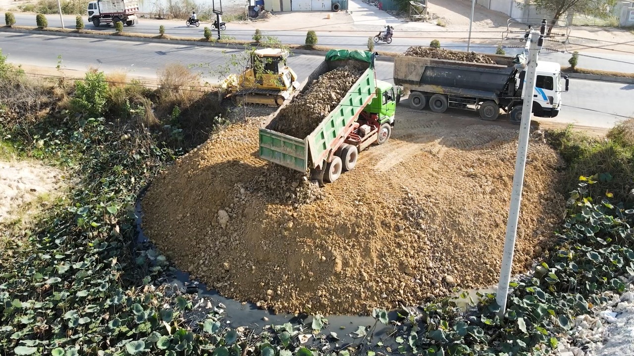 Full Project Landfill Process By Using KOMATSU Bulldozer Push Stone Mix Soil With Team Trucks Wotk