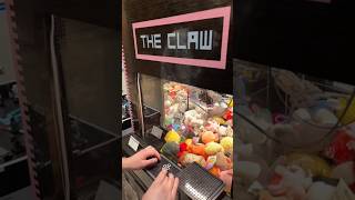 This Claw Machine is Made of LEGO! #lego #legos #legostarwars #starwars #legosets #legotoys #toys
