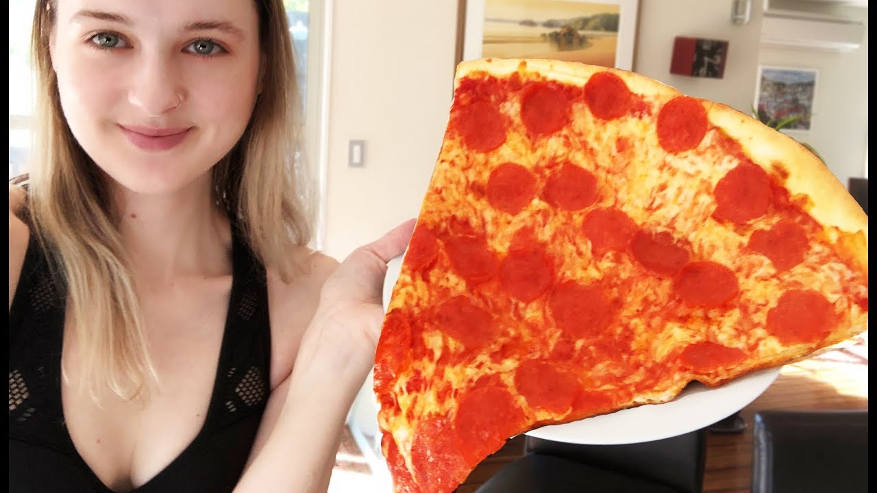 Nela Zisser vs 1 Massive Slice of Pizza - YouTube