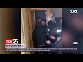 У Києві жінка погрожувала викинутися з вікна разом із 3-річним сином | ТСН 14:00