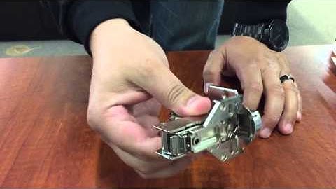 How To Install The Plate To A Blum 170 Hinge When Closed & Then Open It