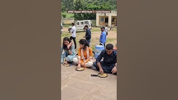 UPSC Topper 2023 Rank 1 – Ishita Kishore Eating on Floor #shorts #trending #upsc #motivation