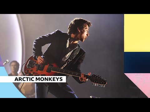 Arctic Monkeys - R U Mine? (Reading 2022)