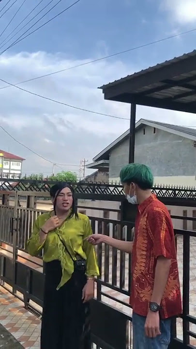 banci mengeluarkn kodamnya ketika ditanya sama pak TNI🤣