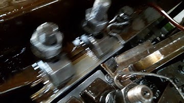 Cách người ta tạo ra 1 con ốc vít ( bu lông )